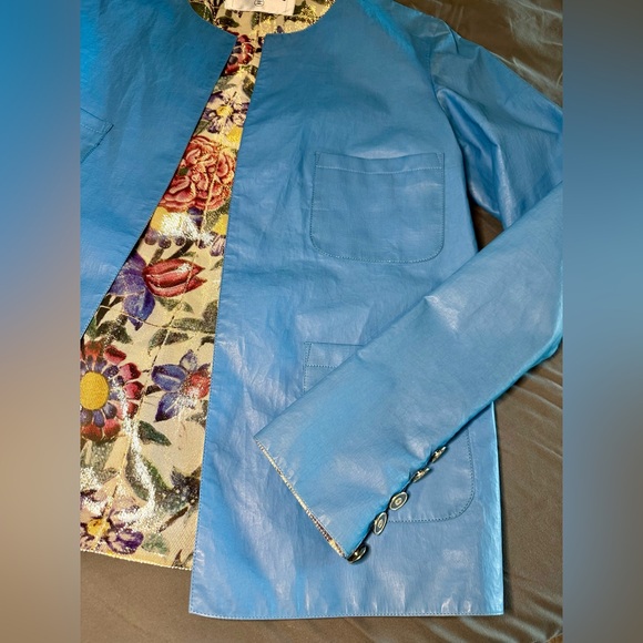 Chanel Paris to Dubai Lambskin Leather Jacket sz 38 w/ tags - Picture 5 of 12